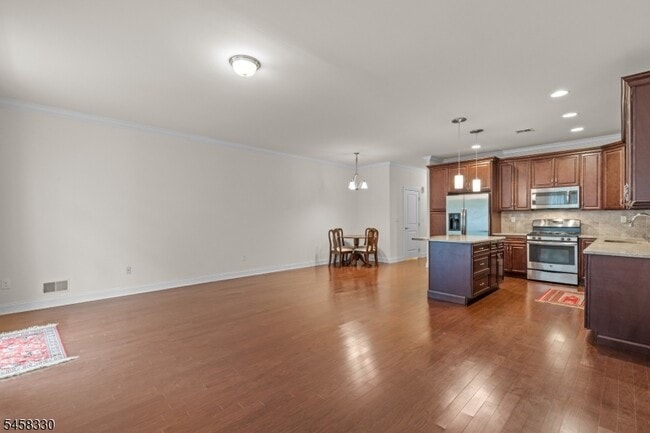 Photo - 52 Parkside Dr