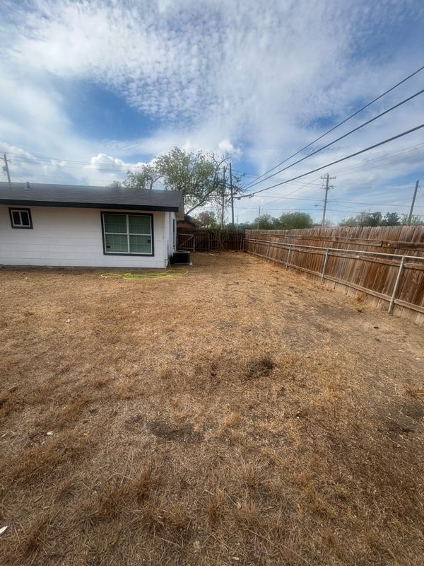 Photo - 822 Maple St