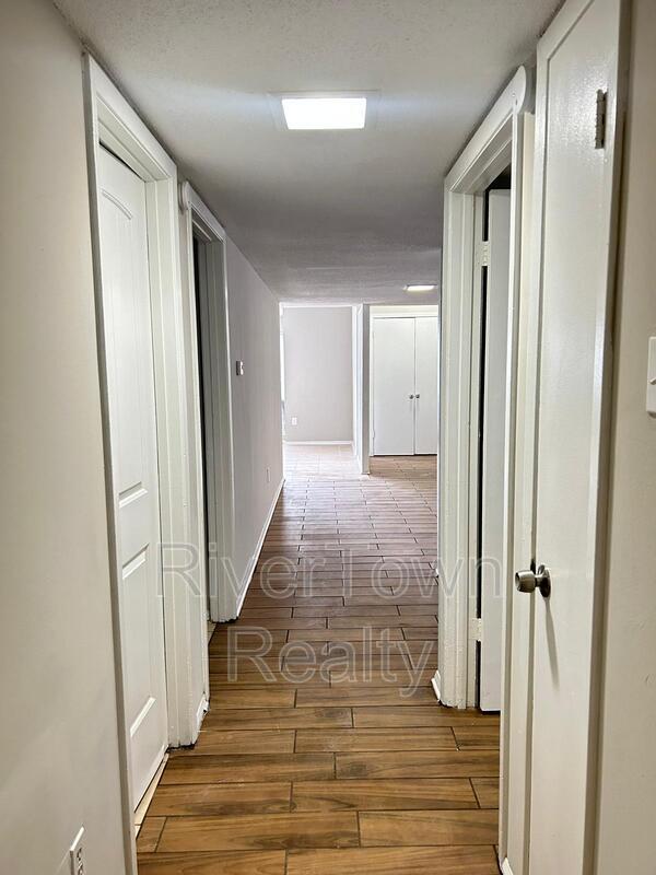 Photo - 3366 Fairbanks St