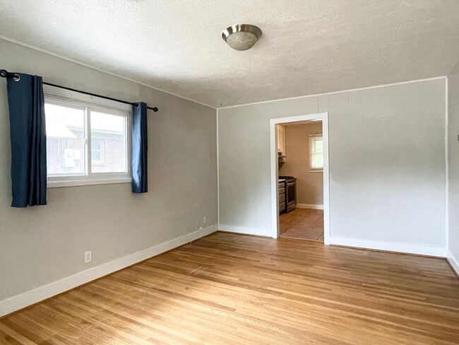 Photo - Darling Updated Cottage Near Liberty Park!