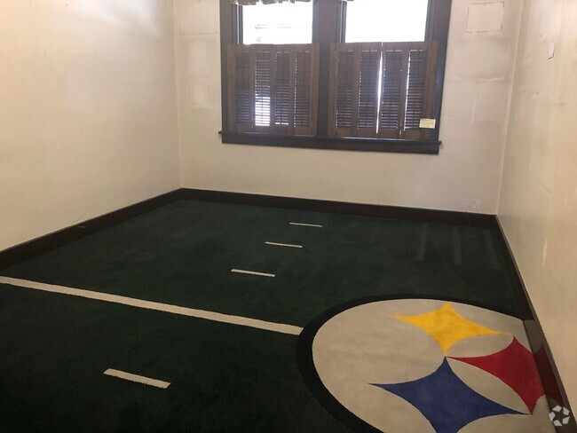 Building Photo - 1130 Race St Unit 1130A Rental