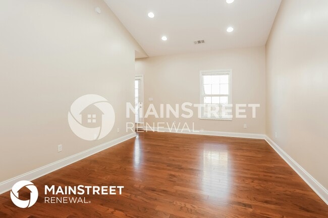 Photo - 7013 Edon Hall Way