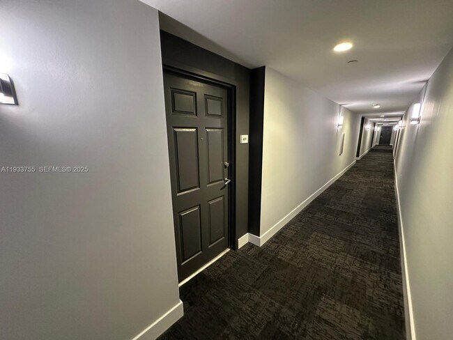 Photo - 140 S Dixie Hwy Unit 631