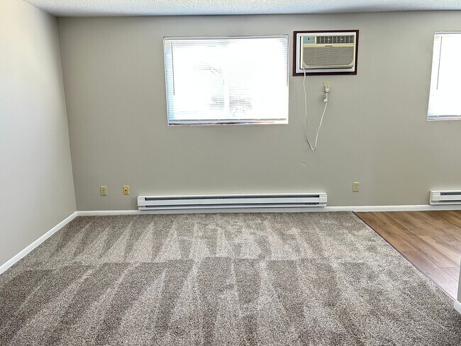 Photo - 263 Orrin St