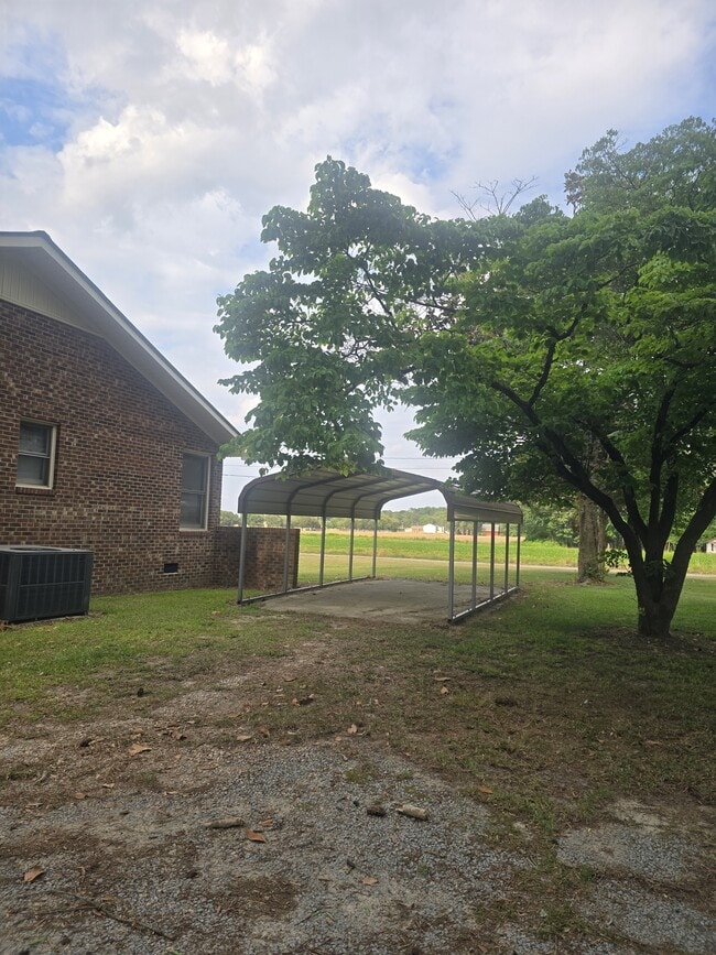 Photo - 401 Pecan St