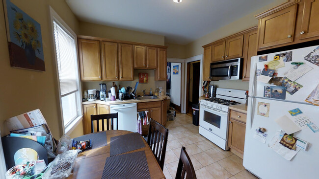 Photo - 223 Holland St Condo Unit 3