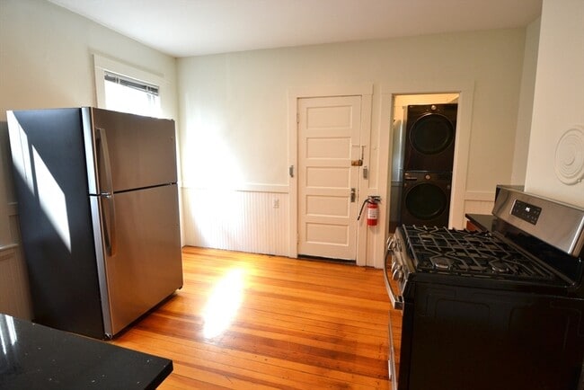 Photo - 82 Montebello Rd Unit 1