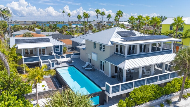 Photo - 113-112 12th Ave