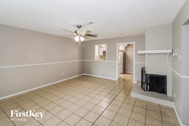 Photo - 1805 Japonica Ln