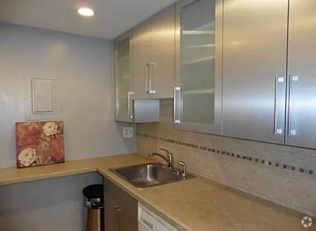 Building Photo - 50 Broadlawn Park Unit 410 Rental