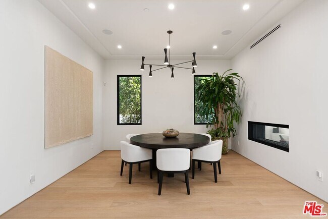 Photo - 6258 Drexel Ave