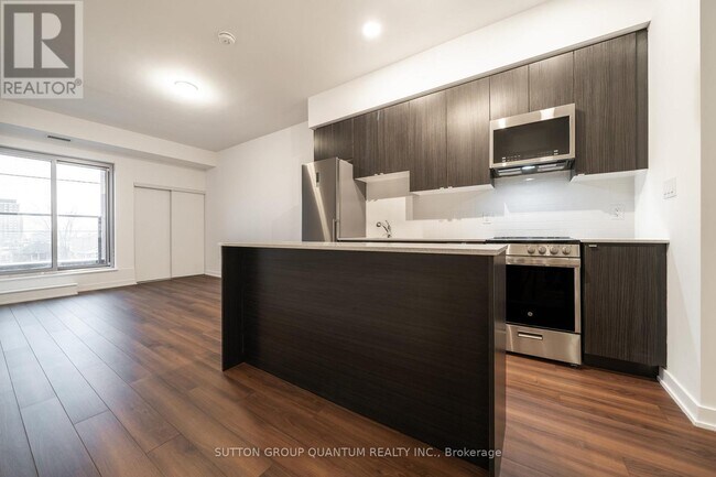 Photo - 2433 Dufferin St Unit 505