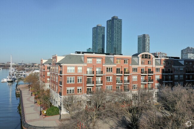 Photo - Pier House I Condominiums