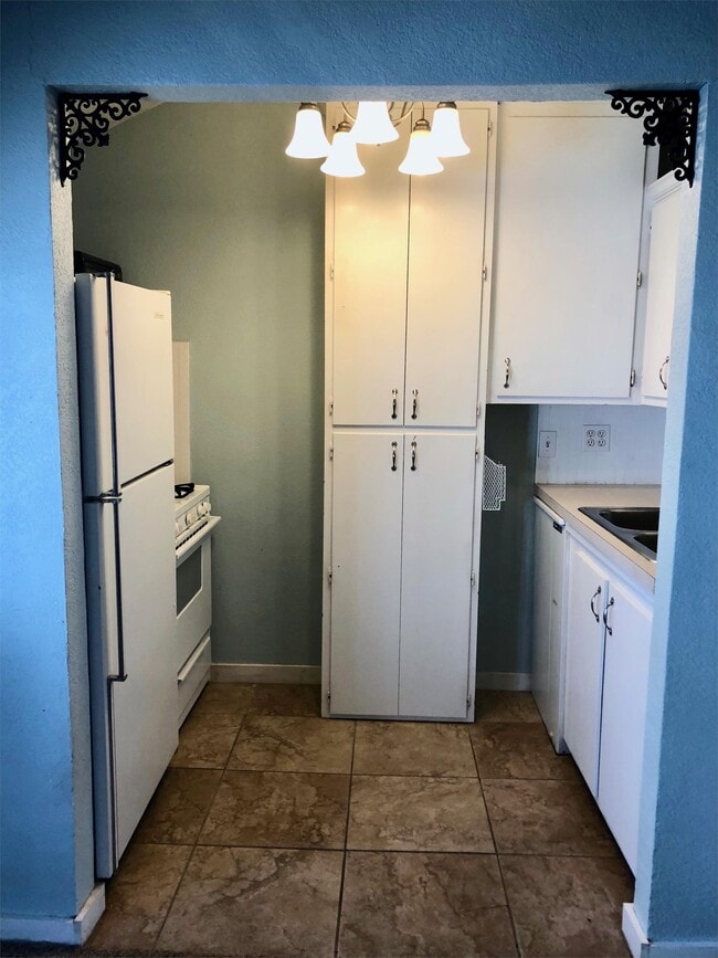 Photo - 907 Sunset Terrace