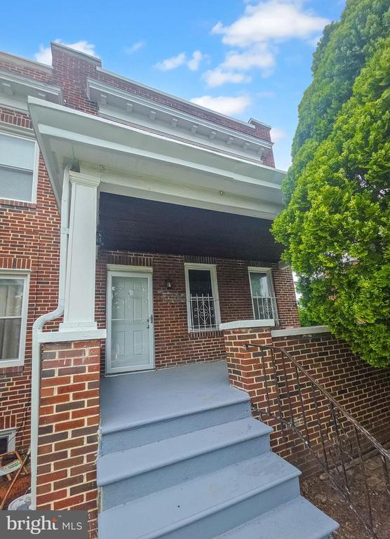 Photo - 3200 Normount Ave