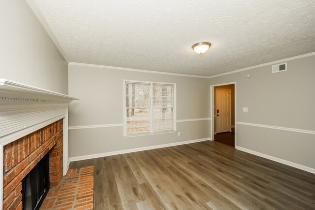 Photo - 10 General Longstreet Line