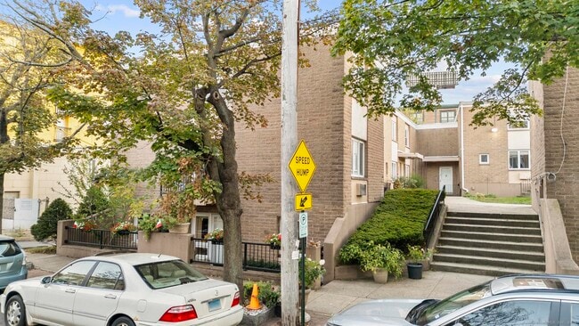 Photo - 120 Wooster St Unit APT B