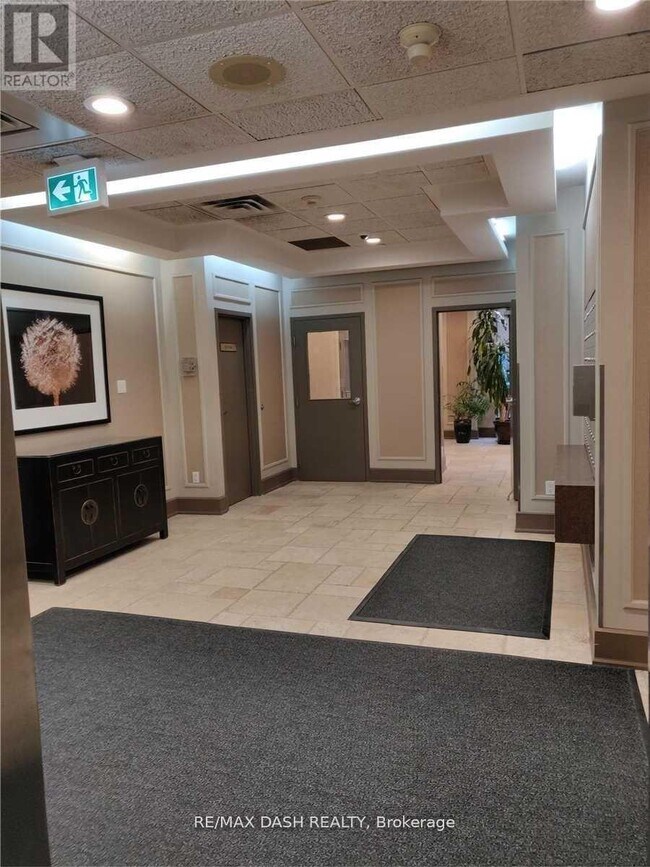 Photo - 284 Bloor St W Unit 506