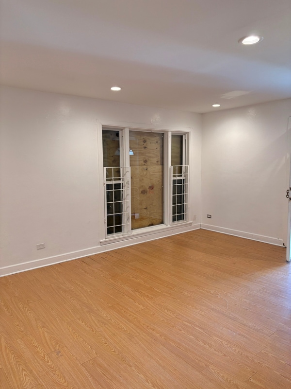 Photo - 9501 S King Dr