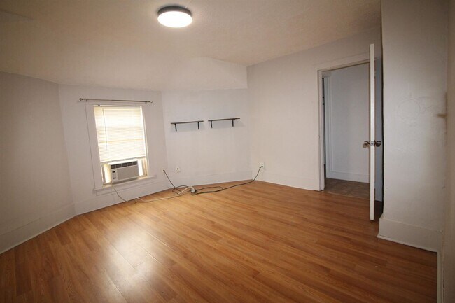 Photo - 11 Elm St Unit 2