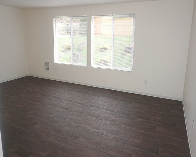 Photo - Melrose on 91