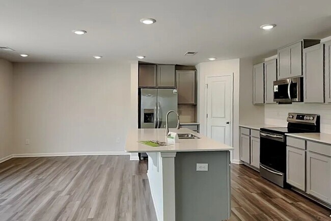 Building Photo - 2522 Brunson Ct