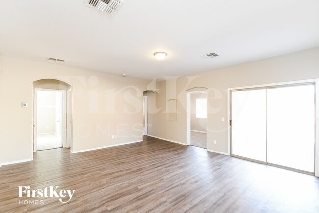 Photo - 2850 E Silverbell Rd