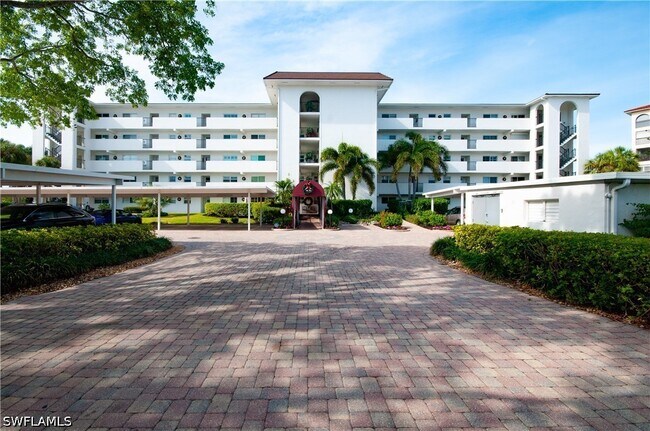 Photo - 29 High Point Cir E Unit 106