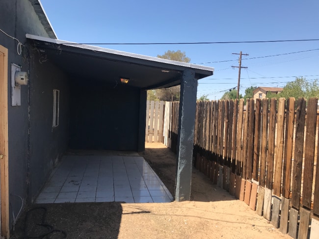 Photo - 26717 Ferguson St