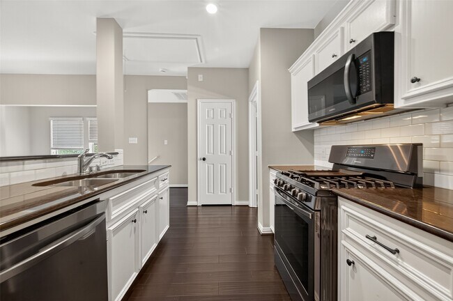 Photo - 1127 W 24th St Unit A