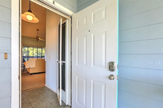 Photo - 9635 Riverside Dr