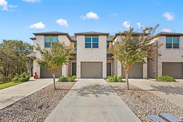 Building Photo - 1218 Chestnut Ct