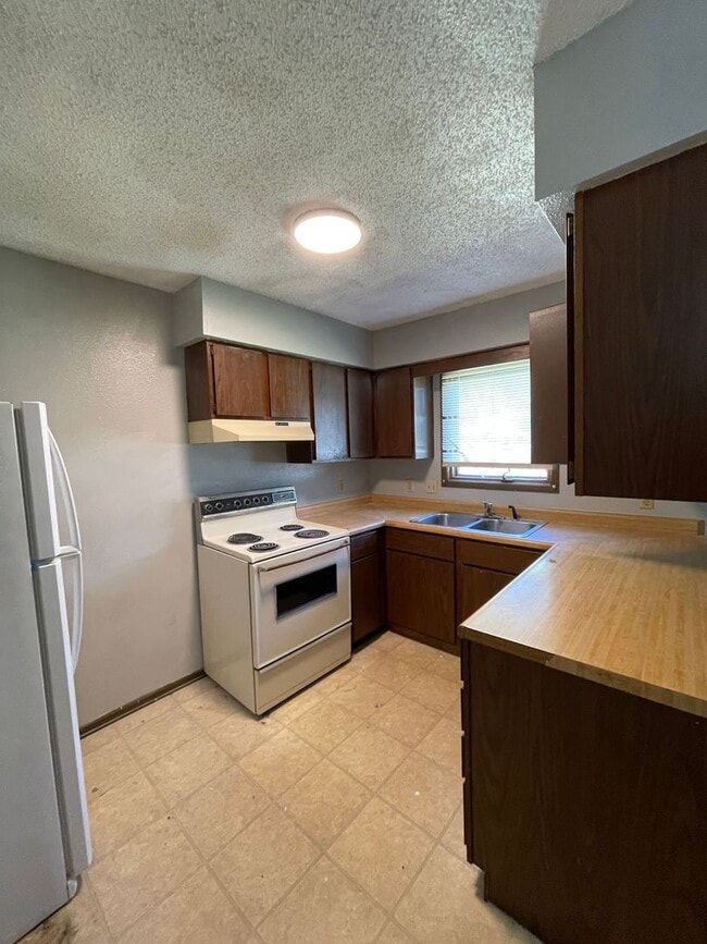 Photo - 1147-1147 Oleson Rd Apartamento Unidad 1147