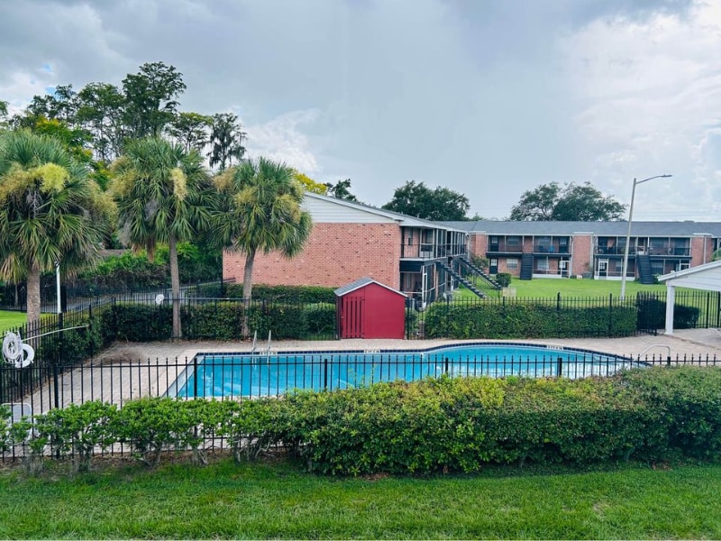 Photo - 1400 Holden Ave