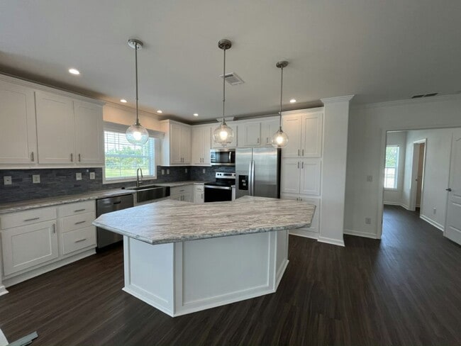 Photo - 978 Avanti Way Blvd