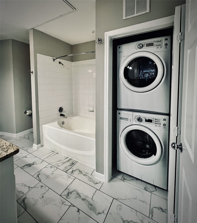 Photo - 5353 Memorial Dr Unit 3066