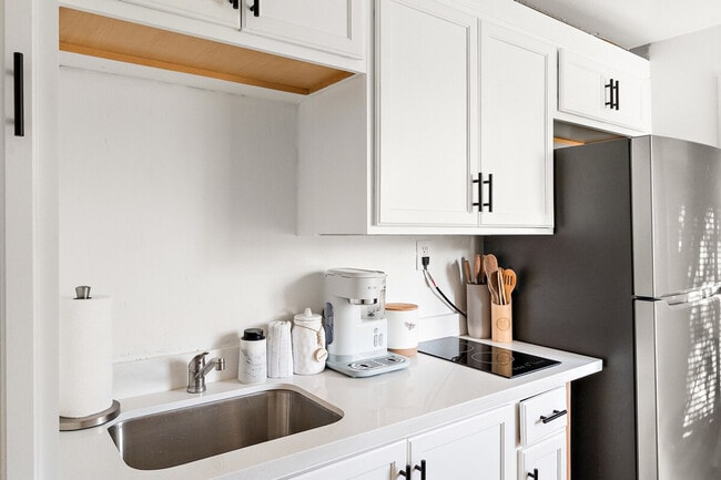 Photo - 639 W Pepper Pl Unit SI ID1244337P