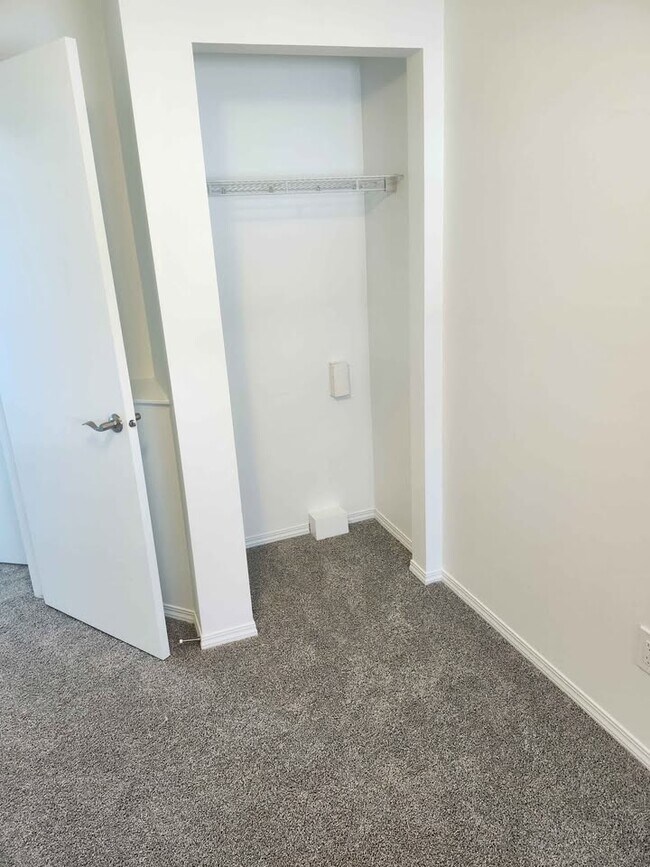 Photo - 11813-11847 47 St NW Unit 11813 G1 - Bsmt