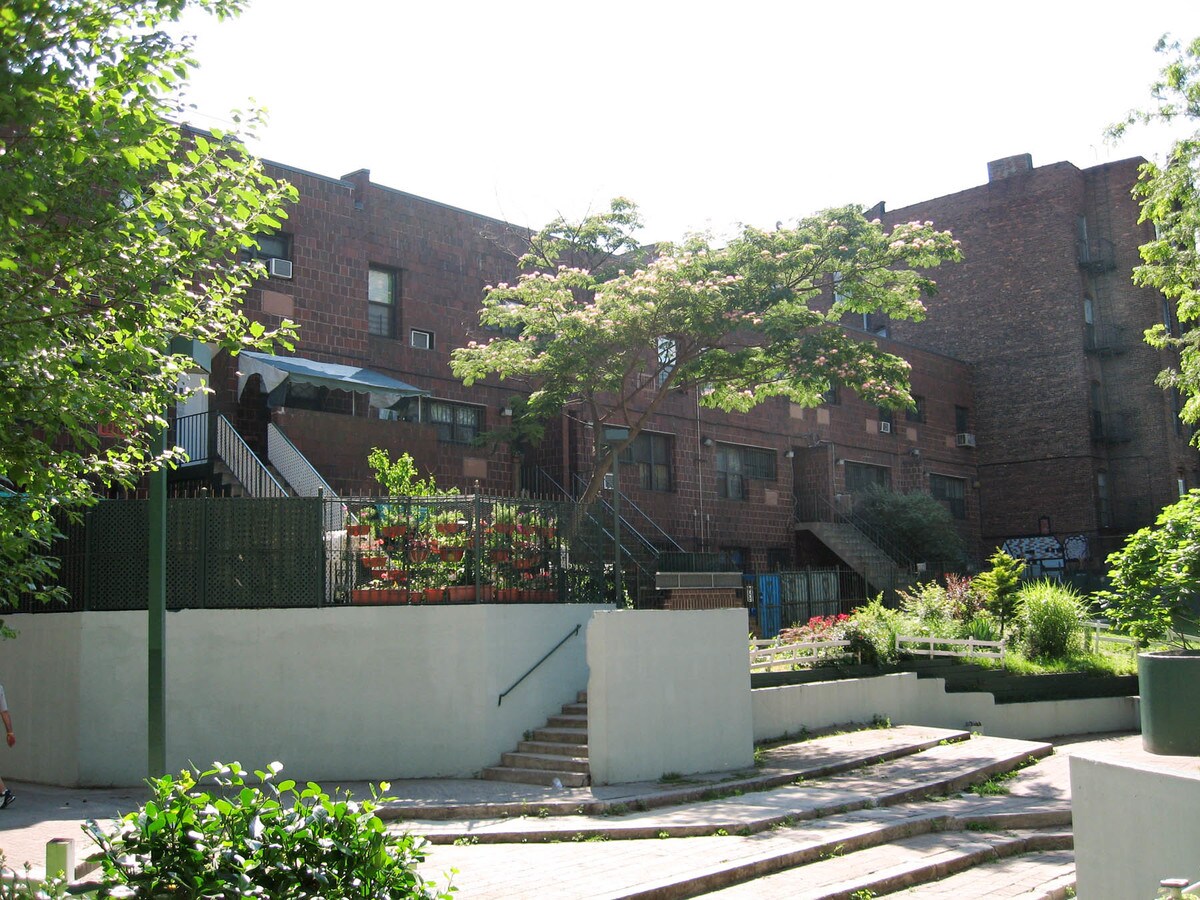 Primary Photo - Plaza Borinquen Apartments