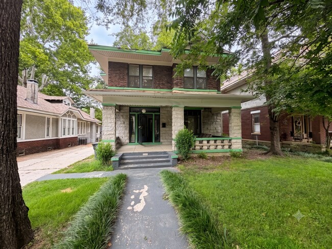 Photo - 1258 Agnes Pl