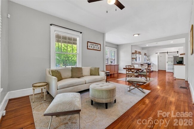 405 Walnut Ave