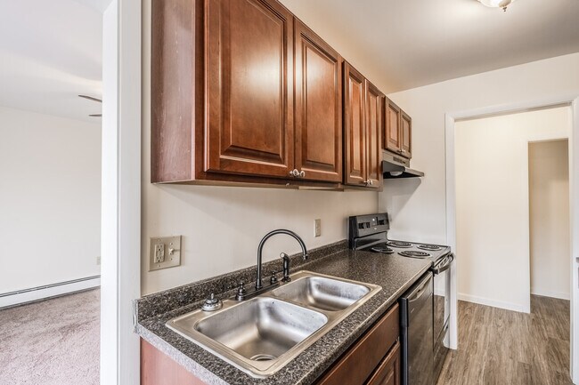 Stillwater Village Apartments