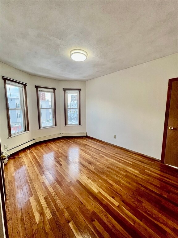 417-419-419 Ferry St Unit 2