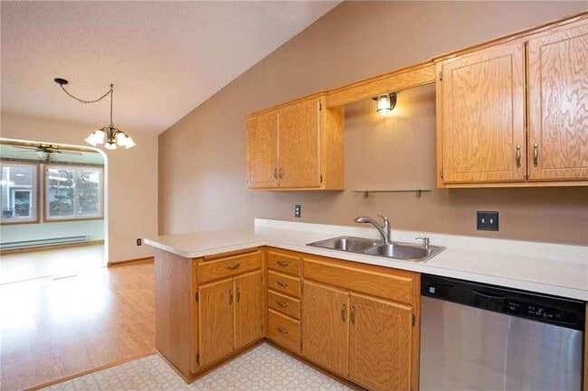 Photo - 14769 Endicott Way