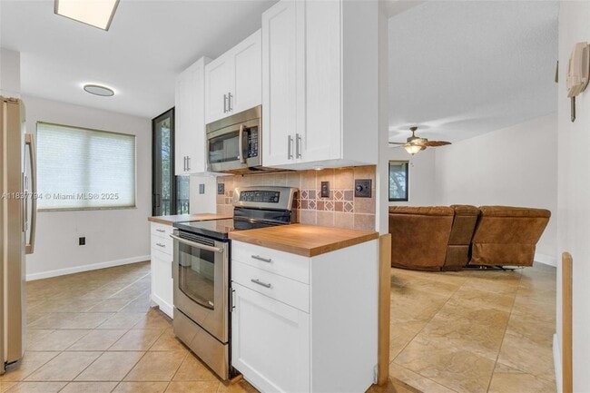Photo - 15405 Miami Lakeway N Unit 209