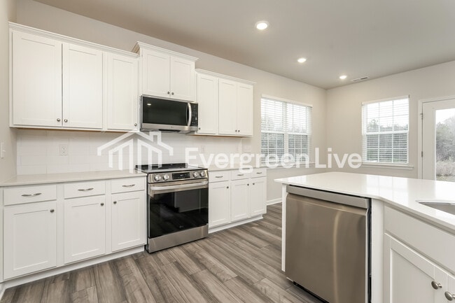 Photo - 5603 Hydrangea St