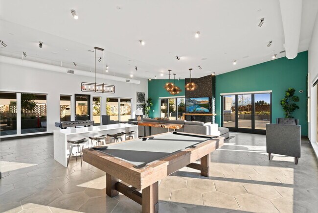 Photo - Mylo Santa Clara