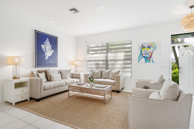 Photo - 1335 Caribbean Way