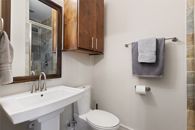 Photo - 318 Patterson St