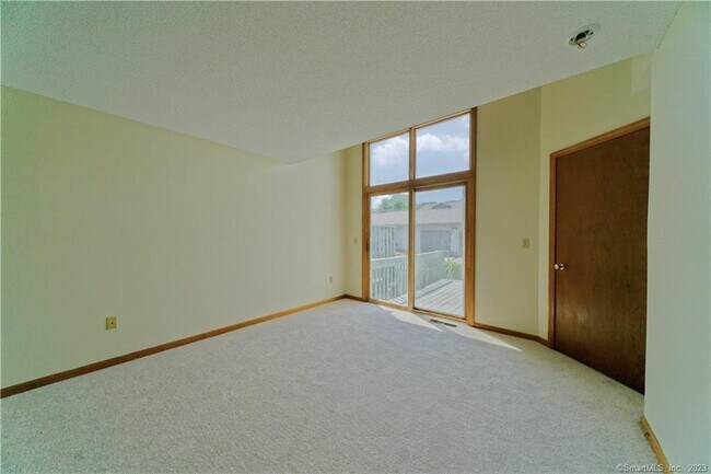 Photo - 107 Ivy Ln Unit 107